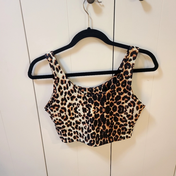 Women's Crop Tops - Picture 3 of 9